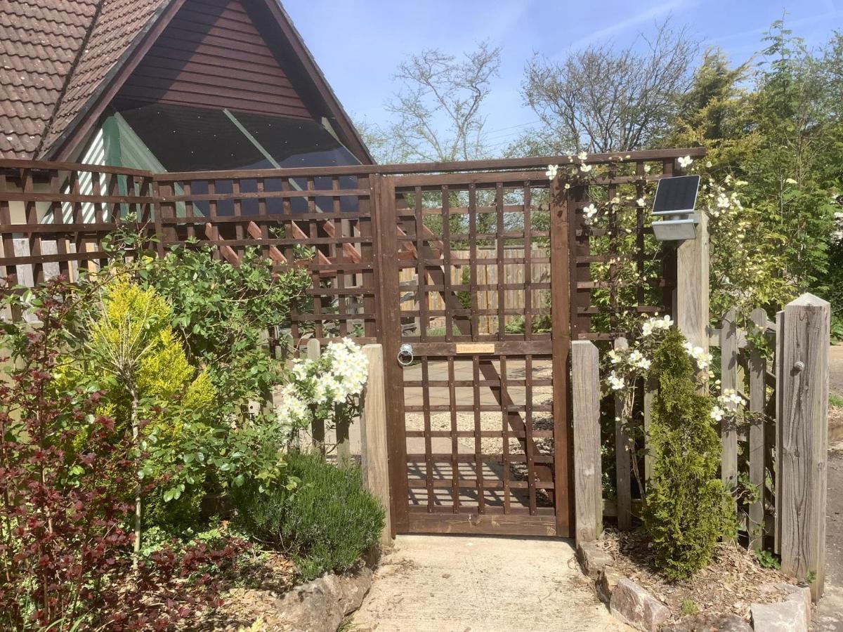 The Forge Villa Winscombe Luaran gambar