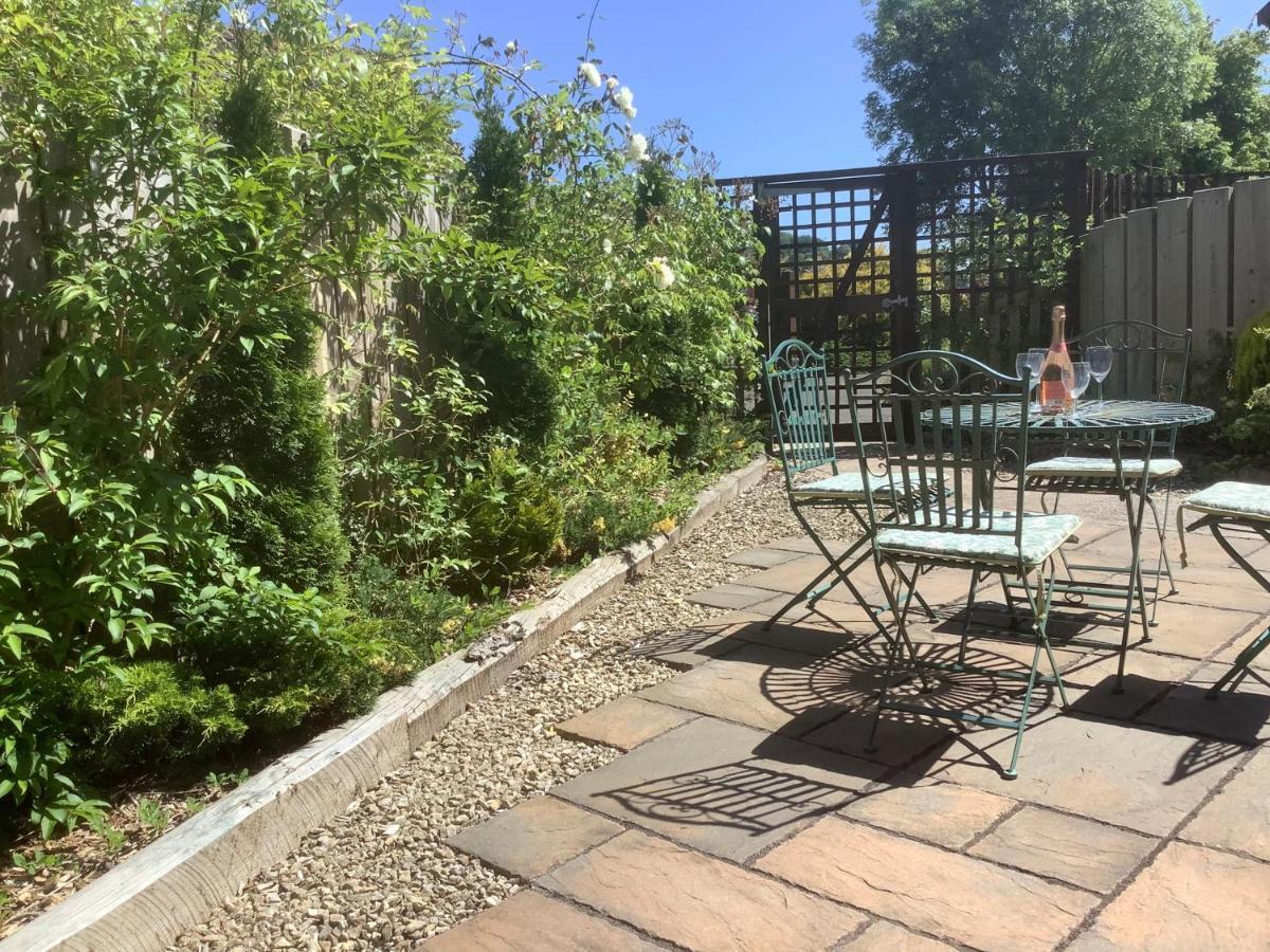 The Forge Villa Winscombe Luaran gambar
